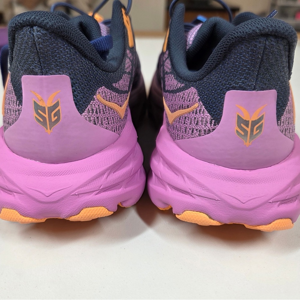 NEW HOKA Speedgoat 5 Youth Girl Sneakers Size 5 (PU6300) - Picture 12 of 15